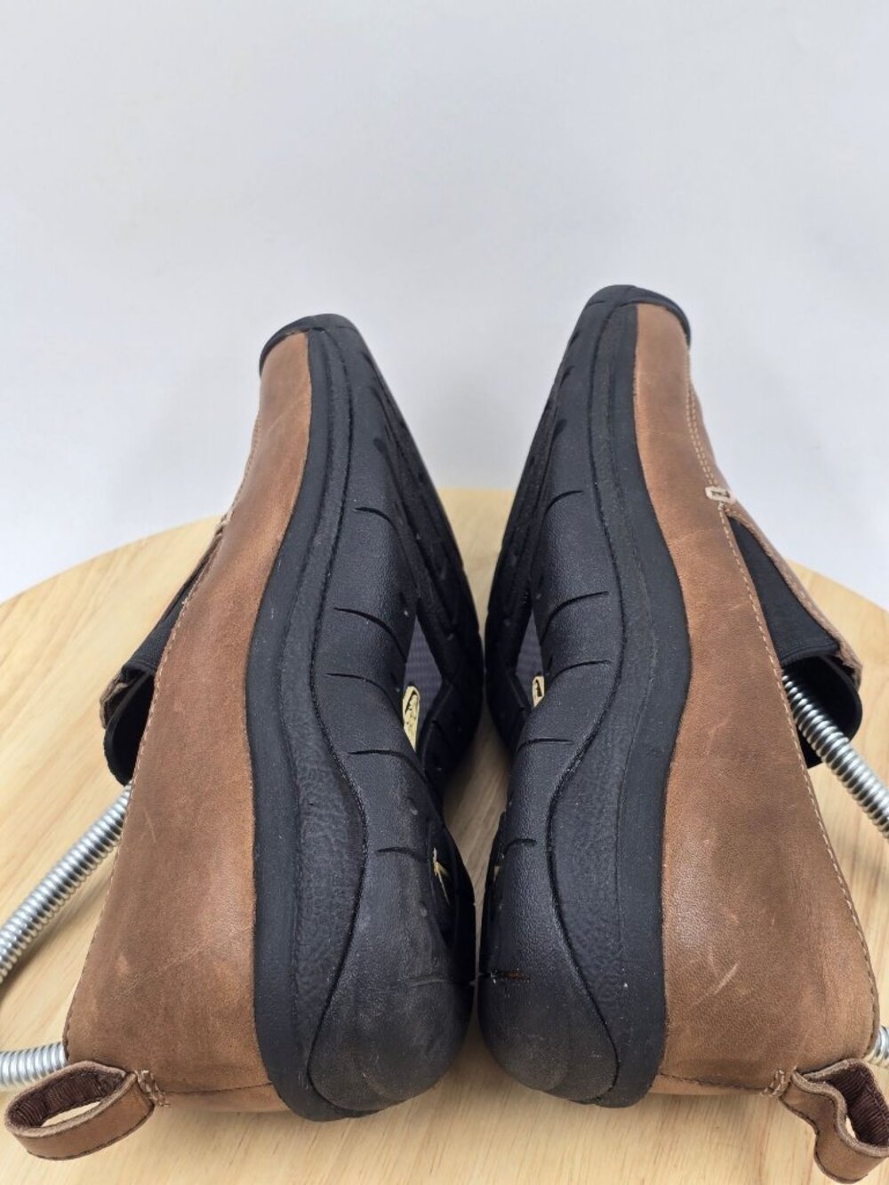 KEEN Verona Womens Sz. 6.5  Cigar Brown Leather Slip On Loafers Comfort Shoes - Picture 6 of 8